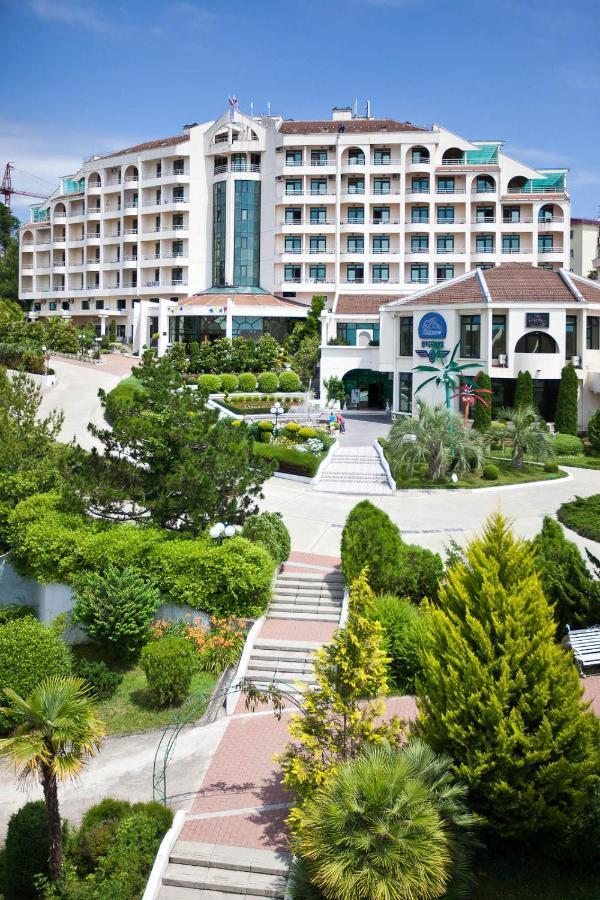 Sanatorium Oktyabrskiy Hotel Sochi Ngoại thất bức ảnh